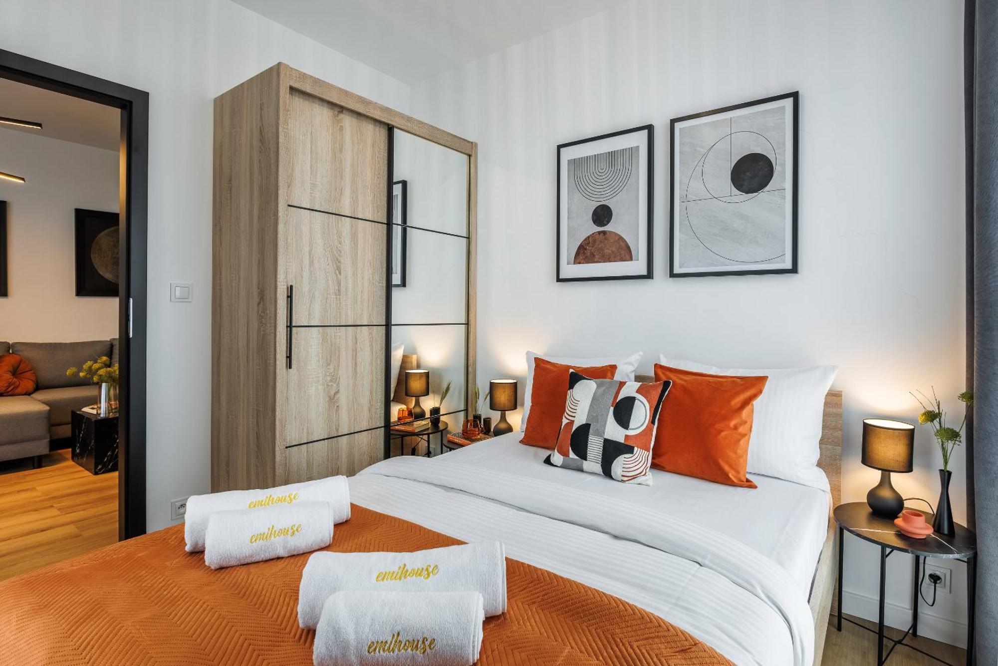 Emihouse Krakovska Apartments Жешув Экстерьер фото