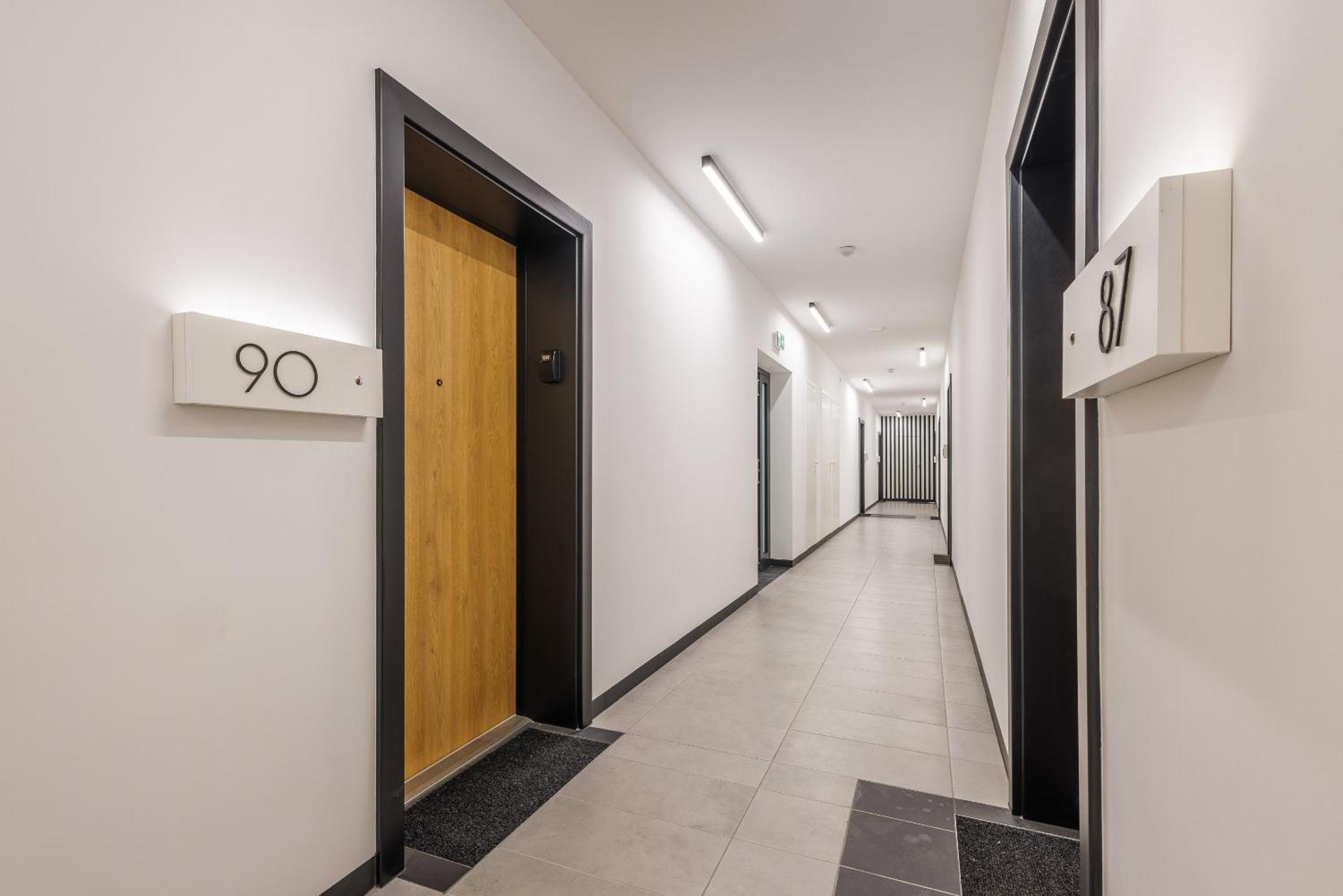 Emihouse Krakovska Apartments Жешув Экстерьер фото
